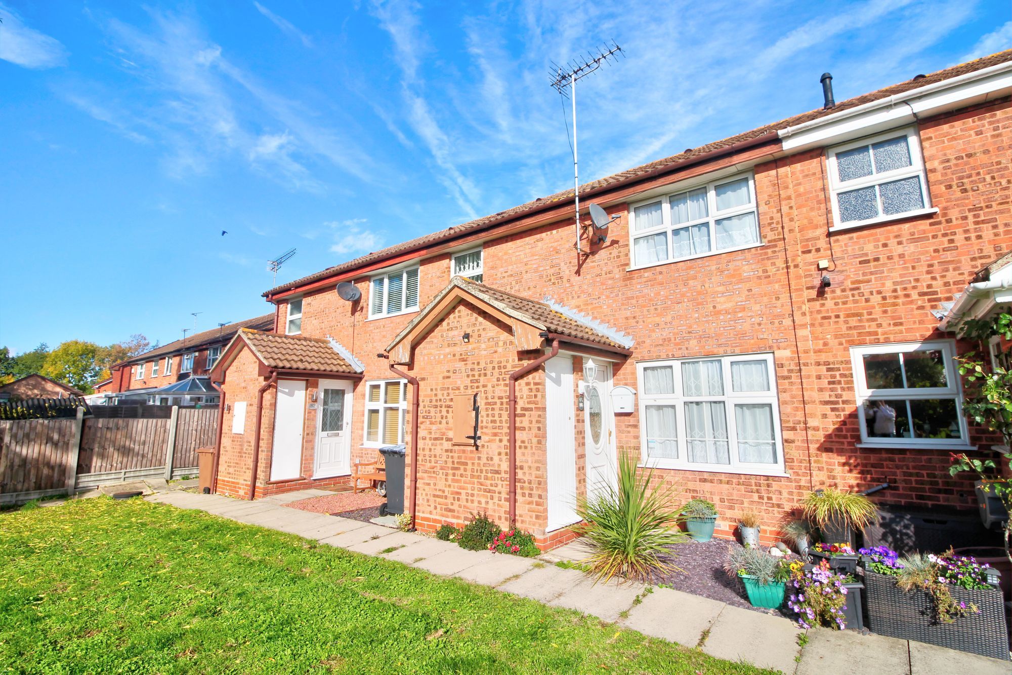 1 bed terraced house for sale in The Campions, Borehamwood WD6 Zoopla