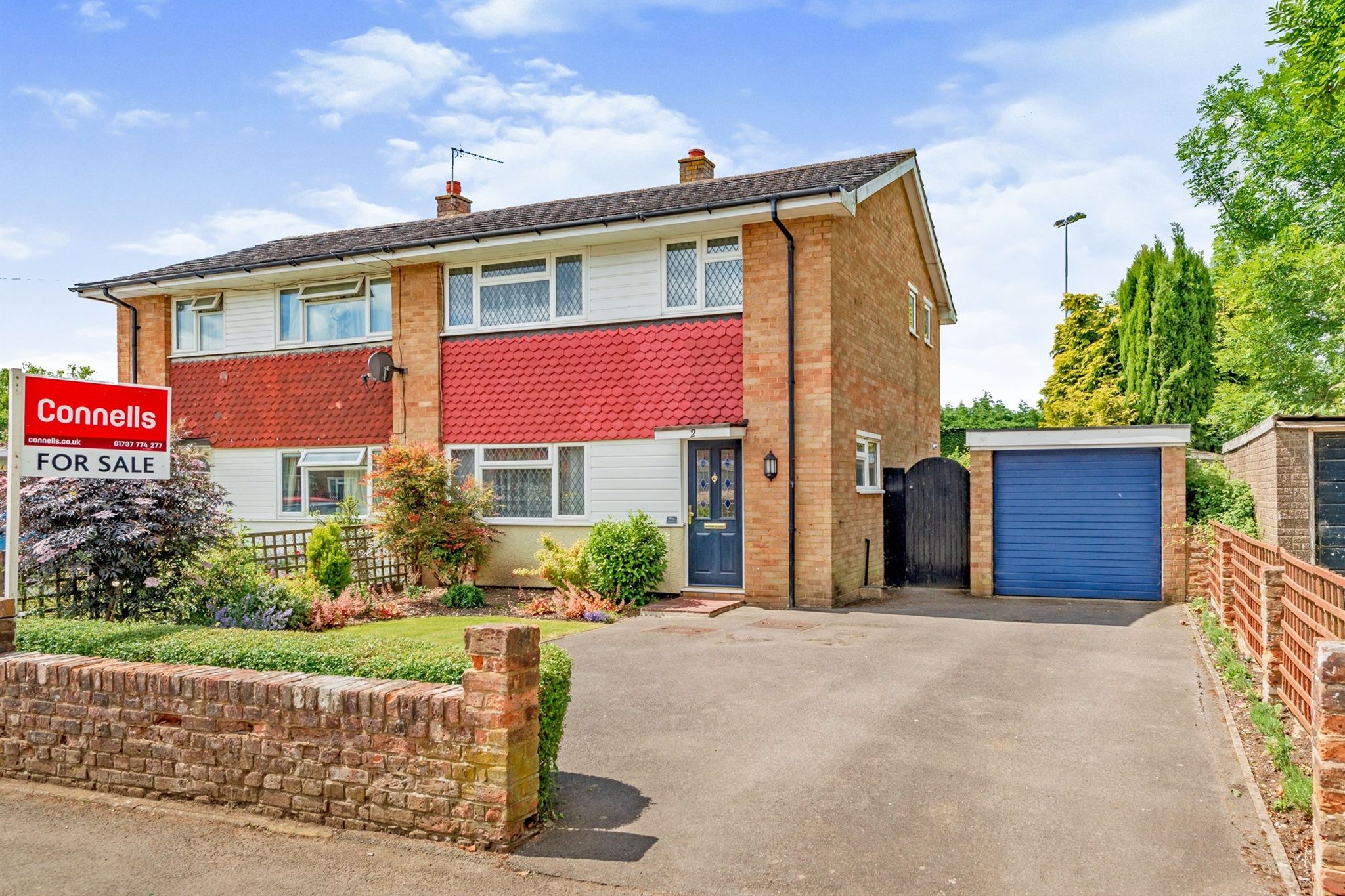 3 bed semidetached house for sale in Weldon Way, Merstham, Redhill RH1 Zoopla