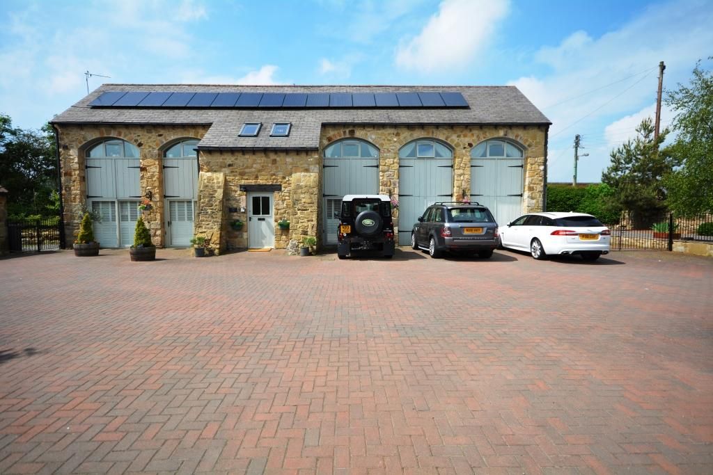5 bed barn conversion to rent in Sleetburn Lane, Langley Moor, Durham