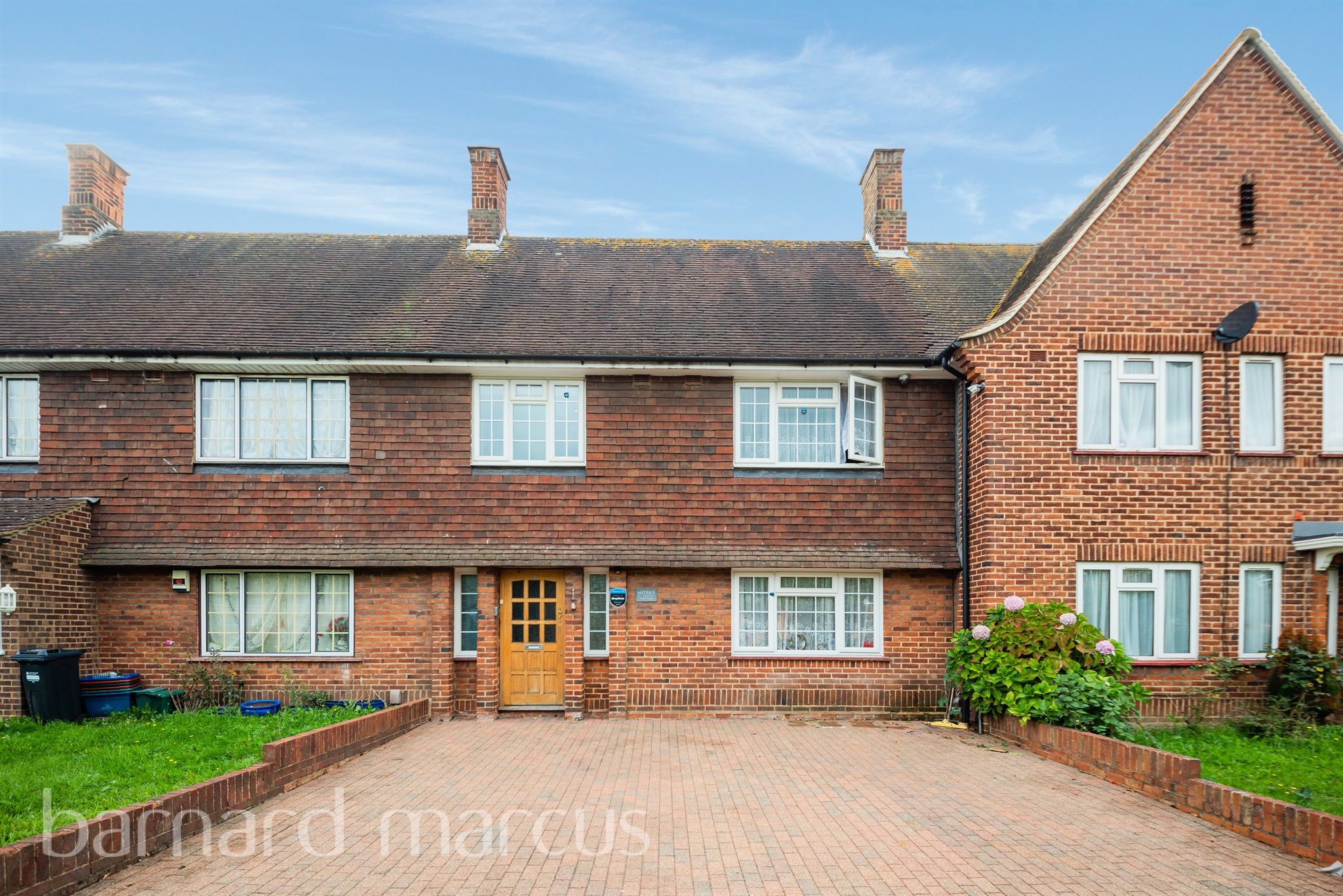 3 bed terraced house for sale in Grovestile Waye, Bedfont, Feltham TW14 Zoopla