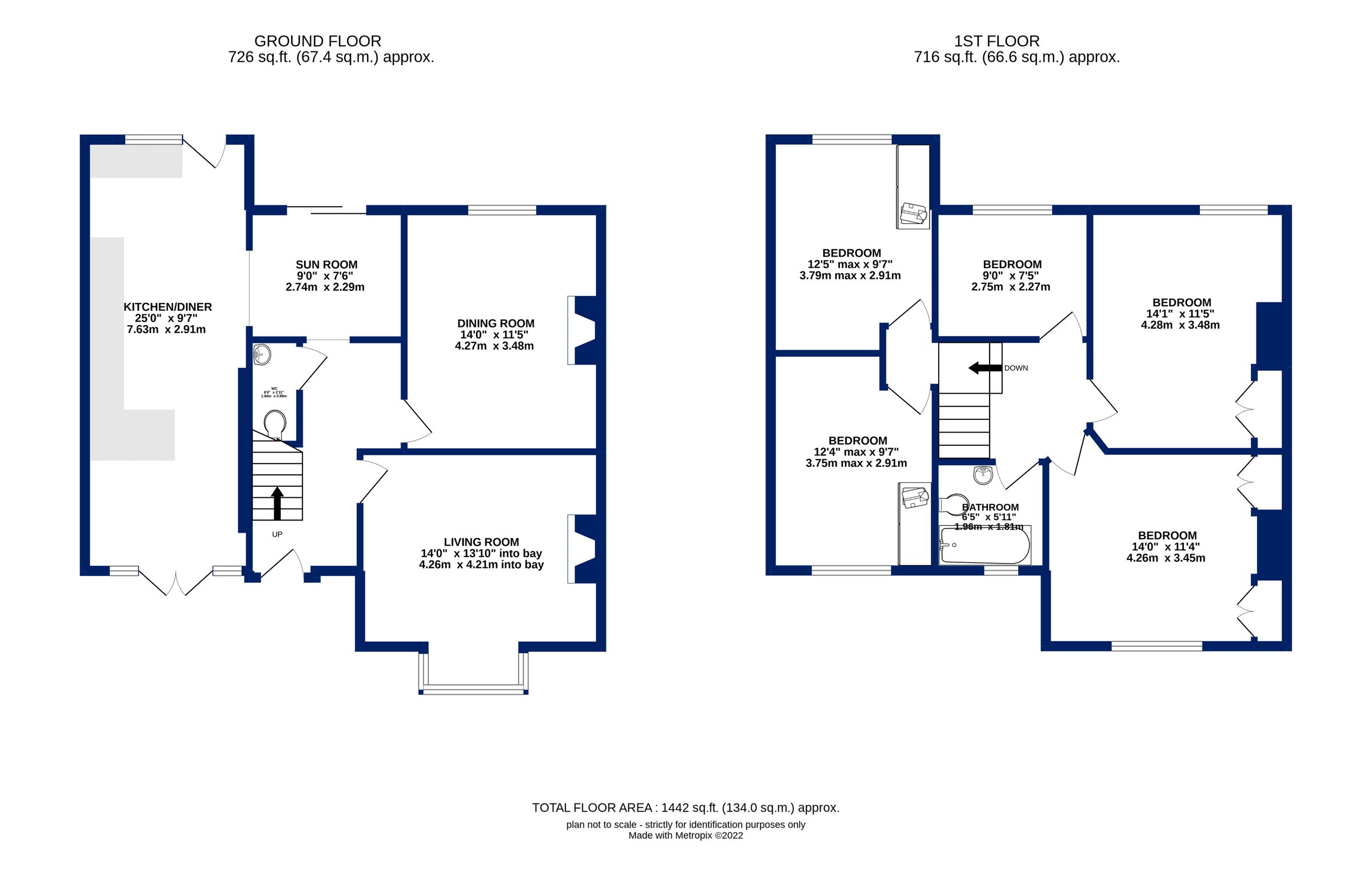 5 bed semidetached house for sale in Bradford Road, Wakefield, West