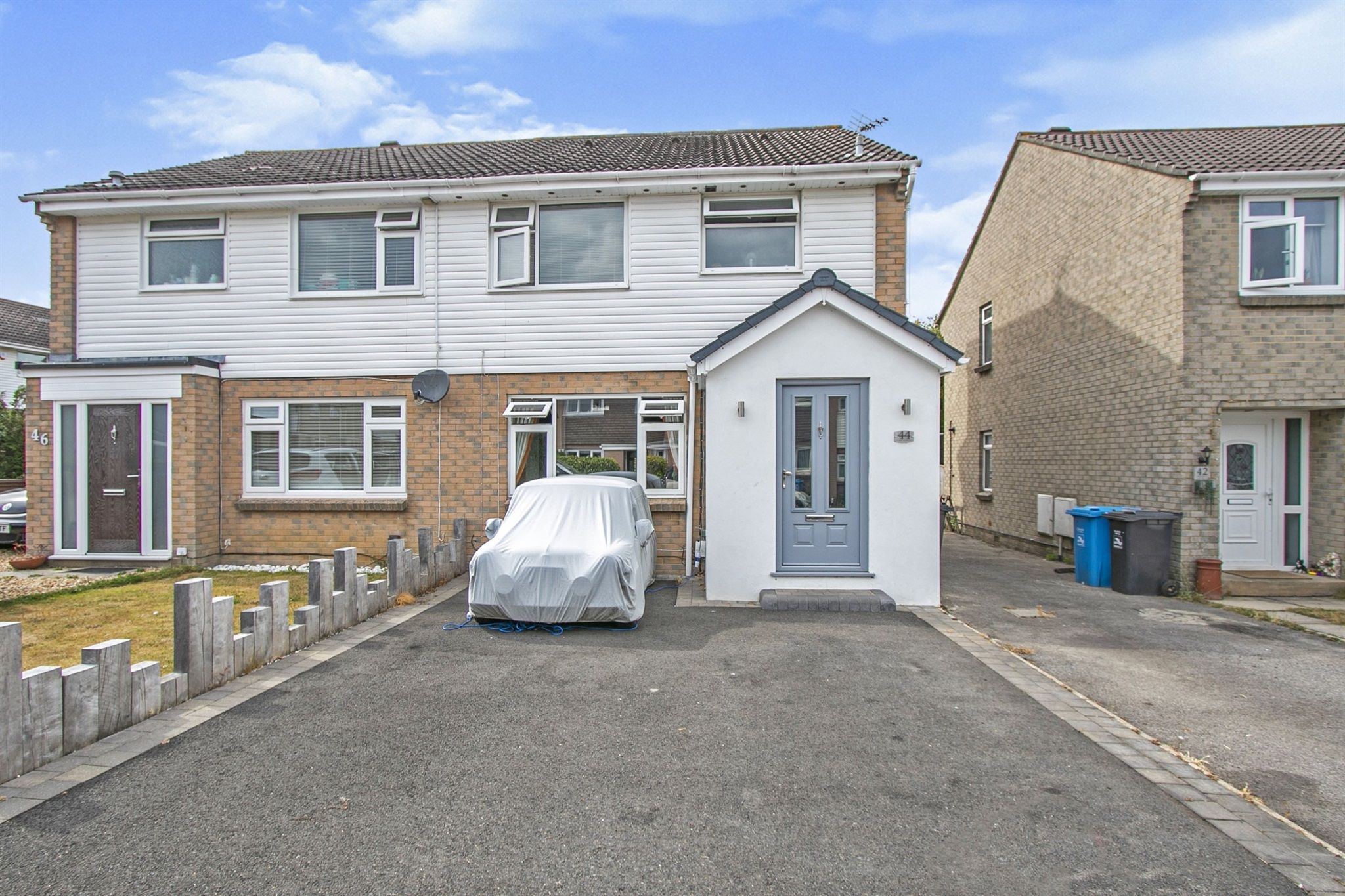 4 bed semidetached house for sale in Monkton Crescent, Poole BH12 Zoopla