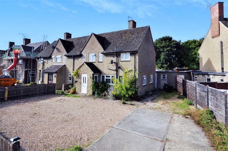 3 bed semidetached house for sale in Stanbridge Road, Haddenham