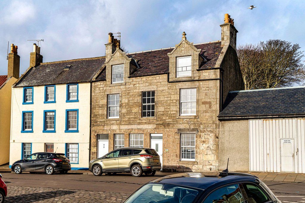 4 bed terraced house for sale in Maime's Harbour View, 7 East Shore