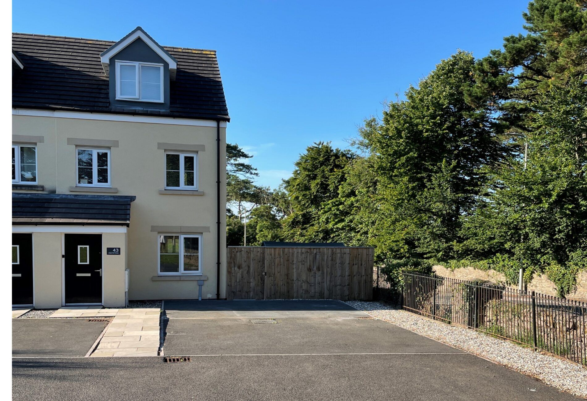 3 bed semidetached house for sale in Keep Hill Close, Pembroke SA71