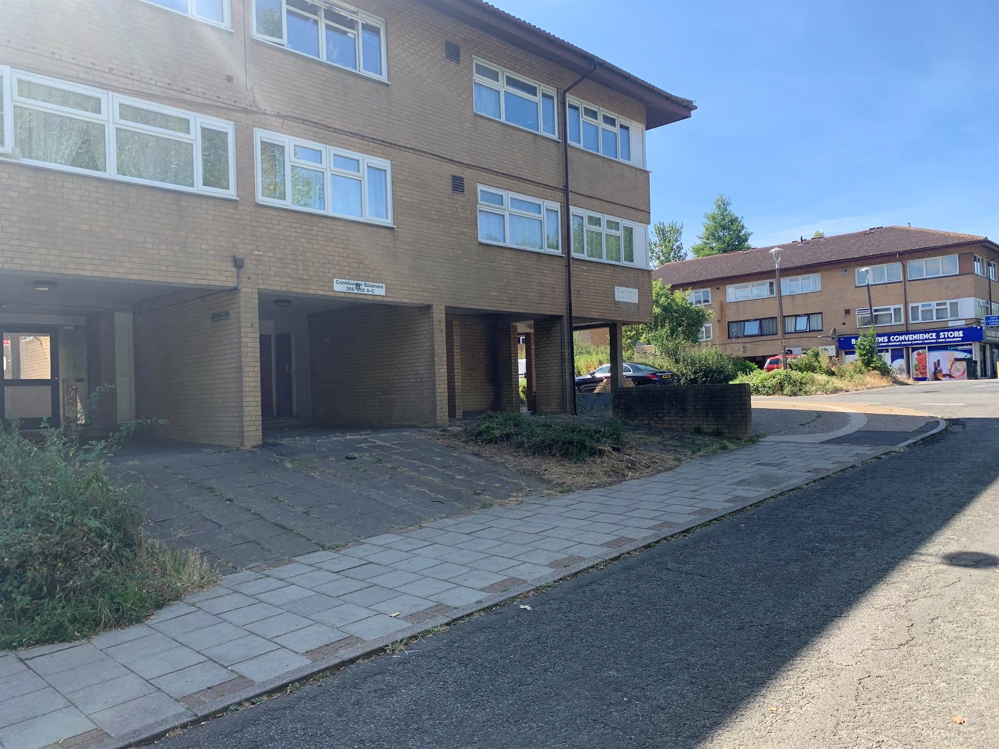 2 bed flat for sale in Conniburrow Boulevard, Conniburrow, Milton