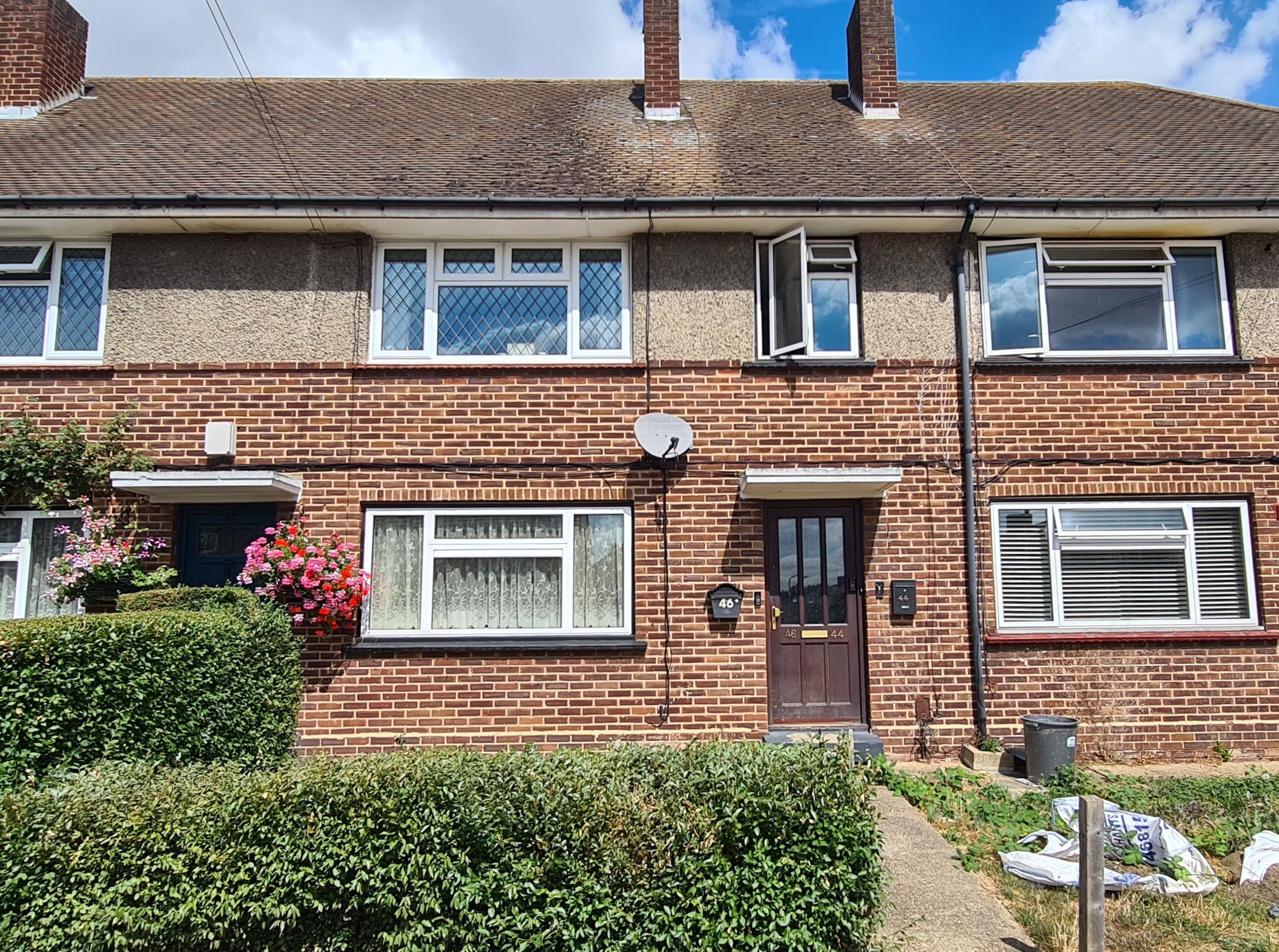 2 bed flat for sale in Cowley Road, Romford RM3 Zoopla