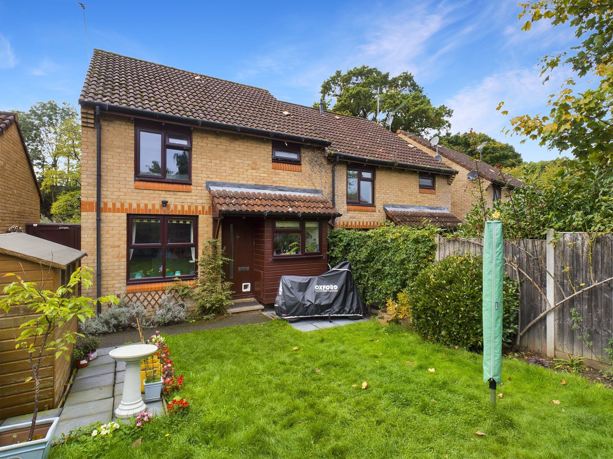 1 bed terraced house for sale in Rowhurst Avenue, Addlestone, Surrey