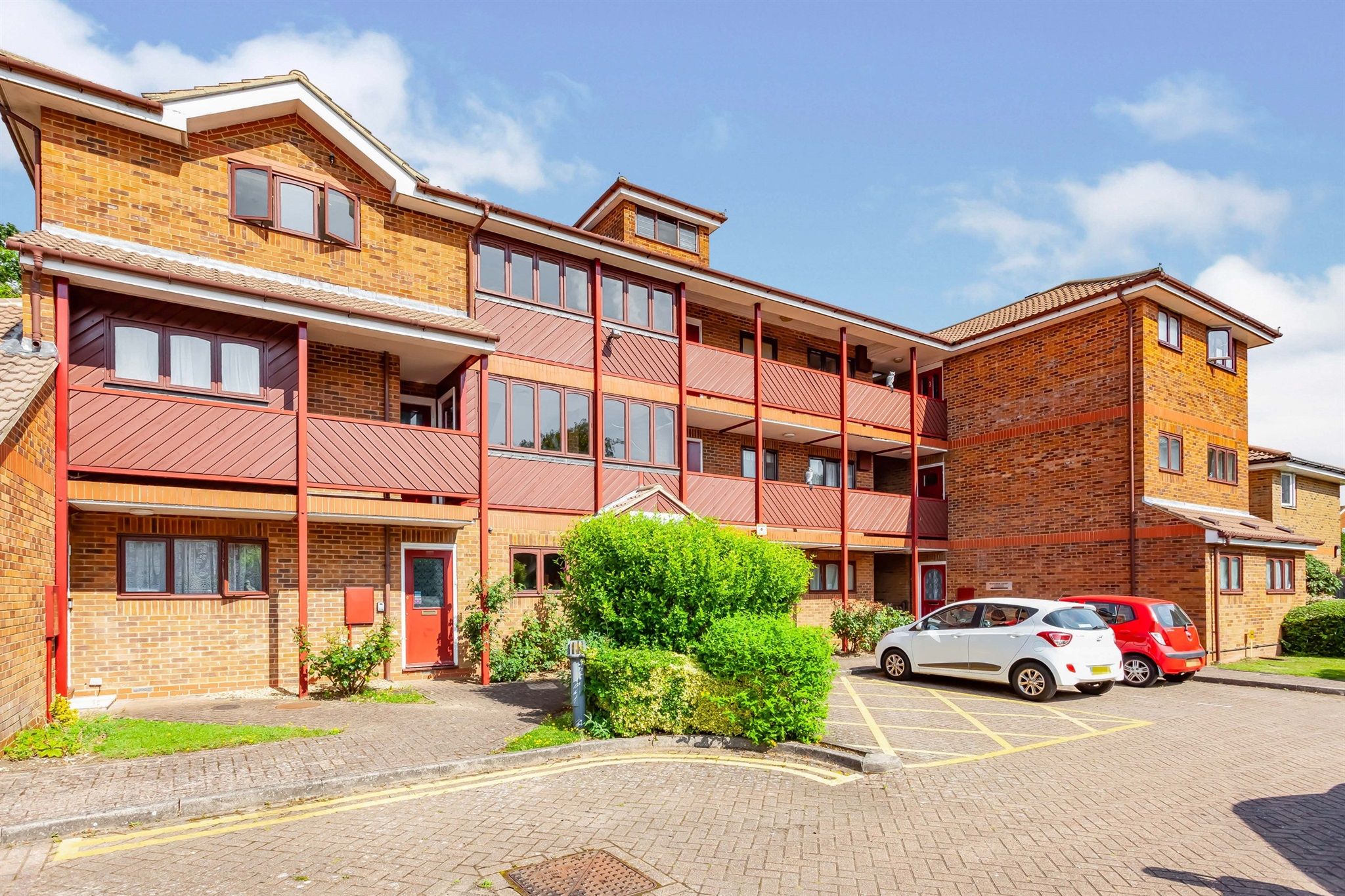 1 bed property for sale in Moat View Court, Bushey WD23 Zoopla