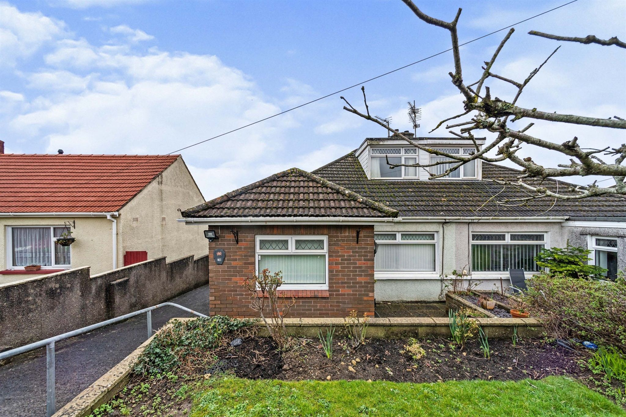 3 bed semidetached bungalow for sale in Burns Crescent, Cefn Glas, Bridgend CF31 Zoopla