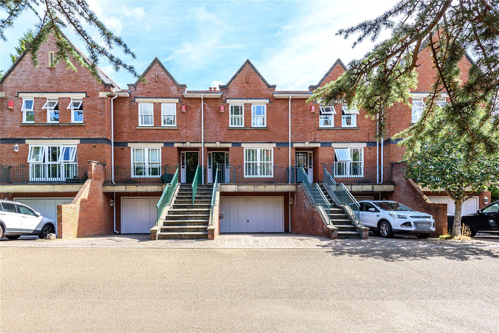 Terraced house to rent in Holloway Drive, Virginia Water GU25 Zoopla
