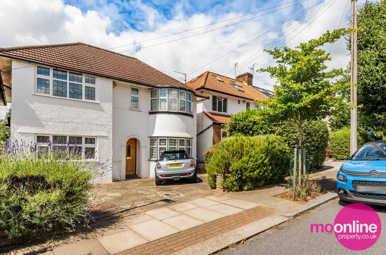 4 bed property for sale in Lawrence Avenue, Mill Hill, London NW7 Zoopla