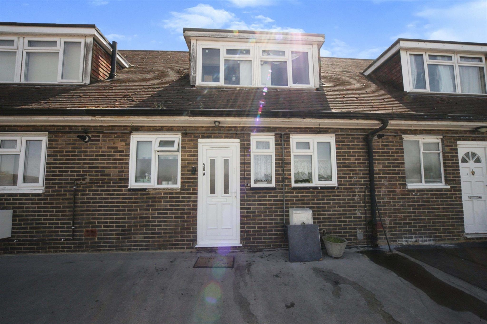 3 bed for sale in Birdsfoot Lane, Luton LU3 Zoopla