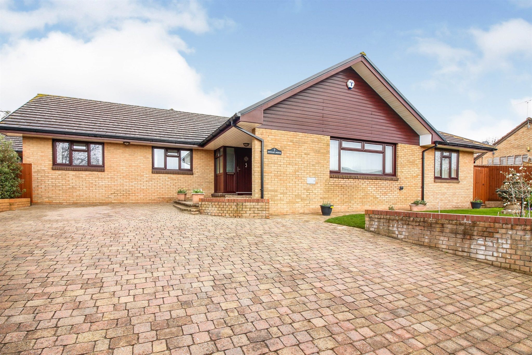 3 bed detached bungalow for sale in Downley Avenue, Bradwell Common
