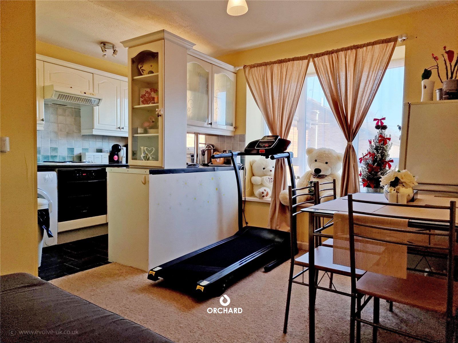 1 bed flat to rent in Hindhead Close, Hillingdon UB8 Zoopla