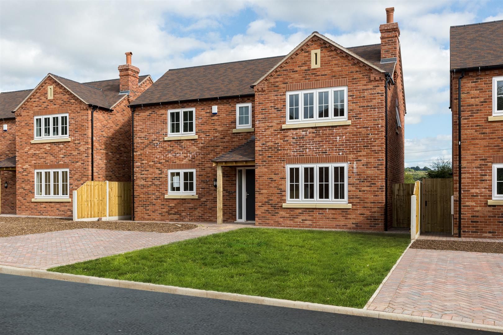 New home, 4 bed detached house for sale in Foxley Close, Redhills Road