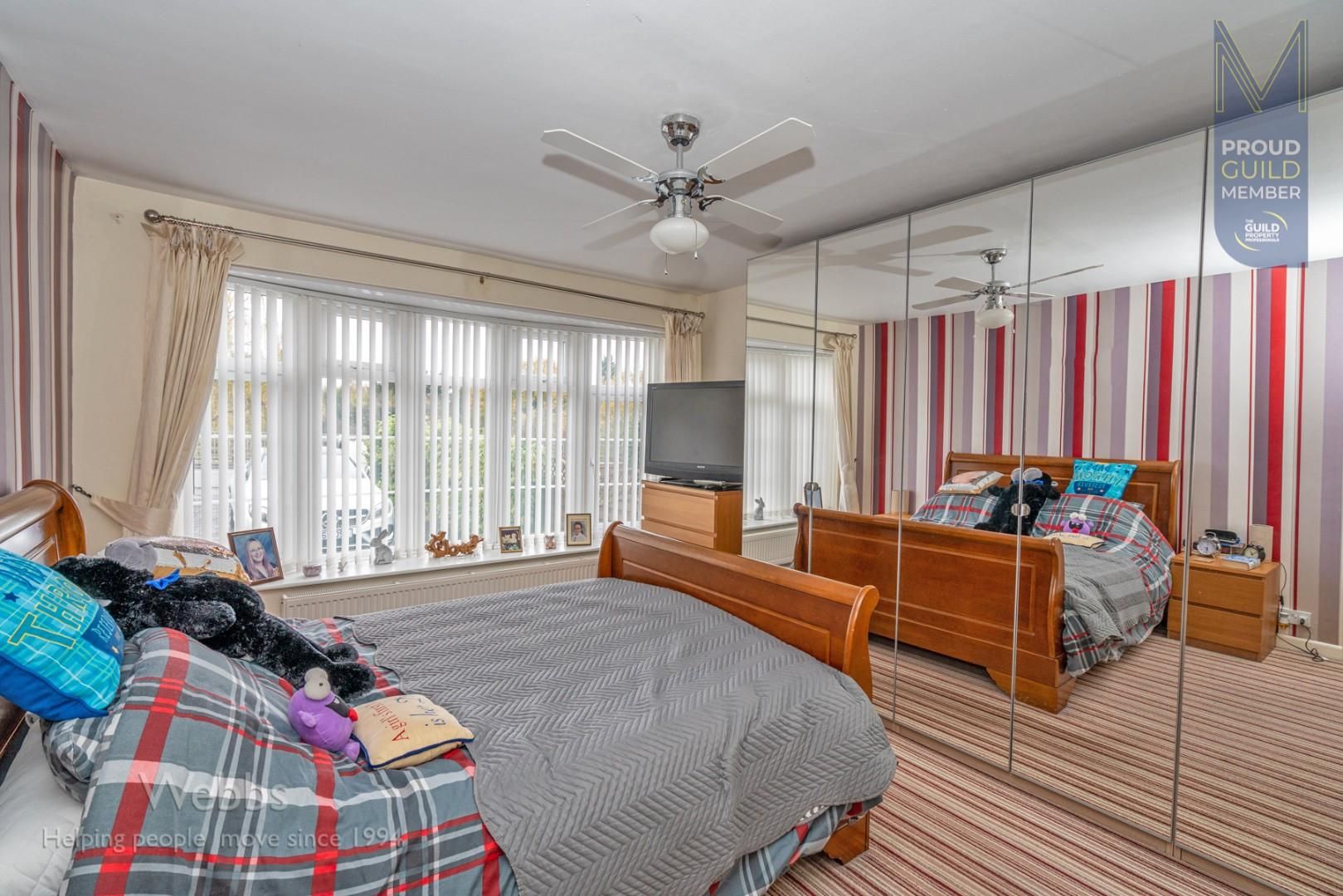 3 bed detached bungalow for sale in Himley Road, Gornal Wood, Dudley