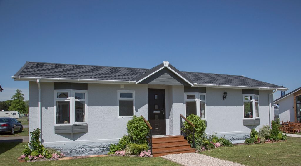 New home, 2 bed mobile/park home for sale in Yarwell, Peterborough PE8