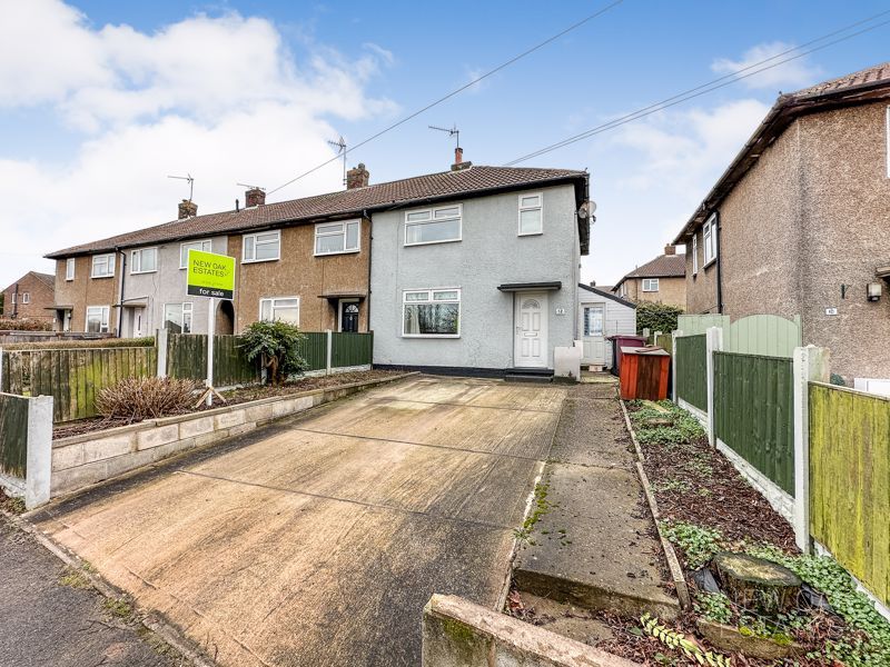 2 bed town house for sale in Moorland Drive, Heath, Chesterfield S44