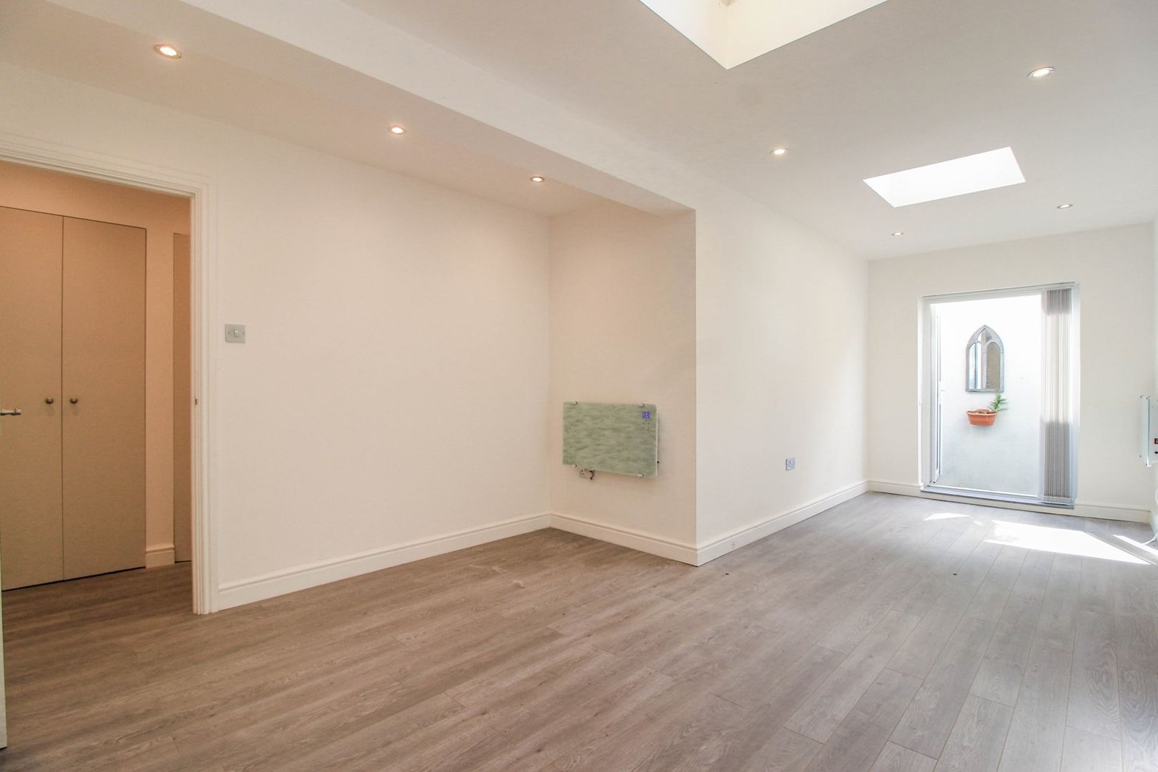 110 Greyhound Lane, Streatham SW16