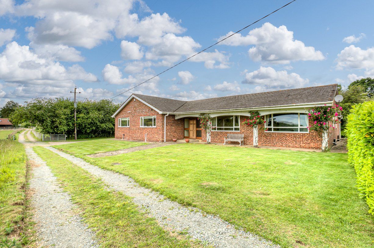 4 bed detached house for sale in Canfield Road, Takeley,