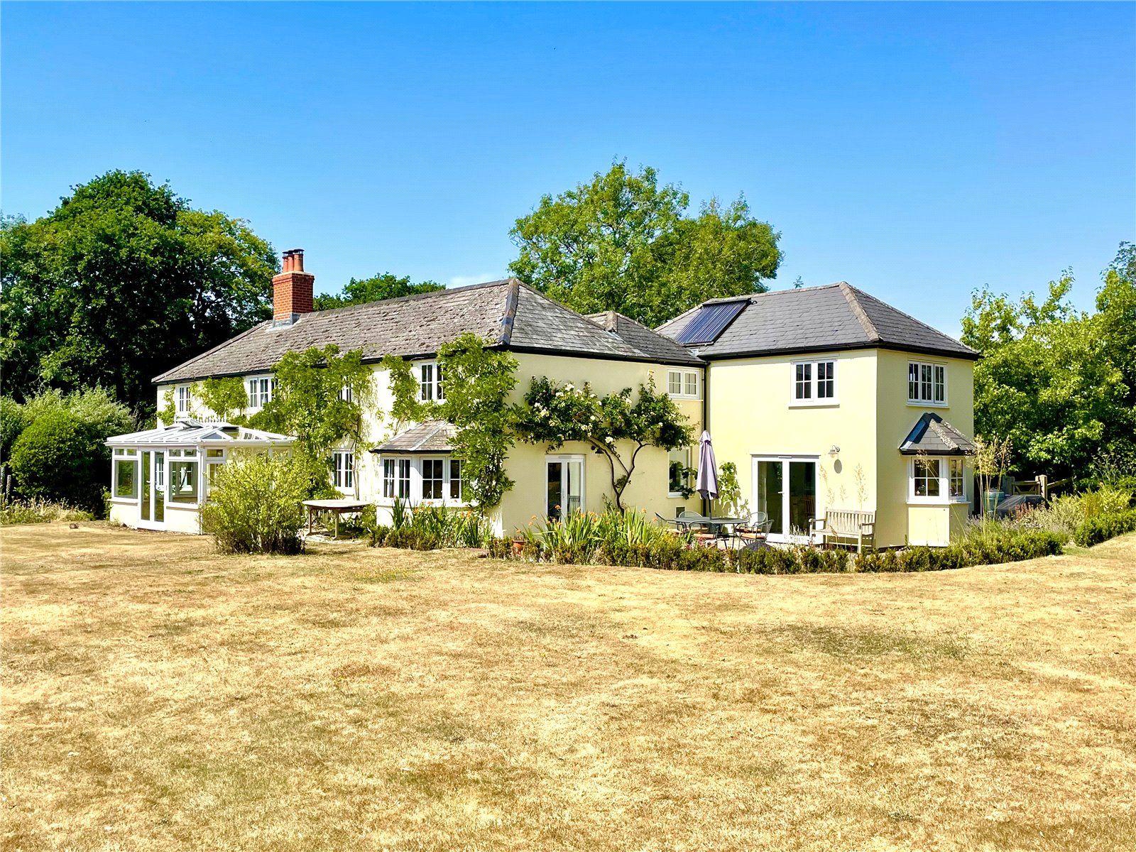 5 bed country house for sale in Ramley Road, Pennington, Lymington