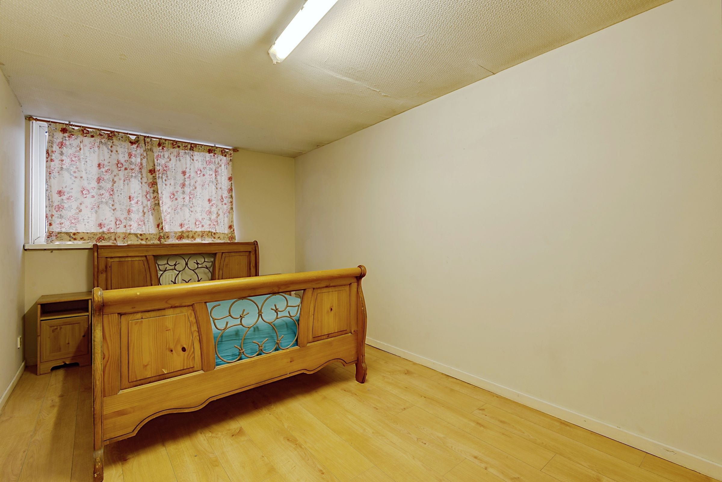 3 bed terraced house for sale in Pottery Road, Brentford TW8 Zoopla