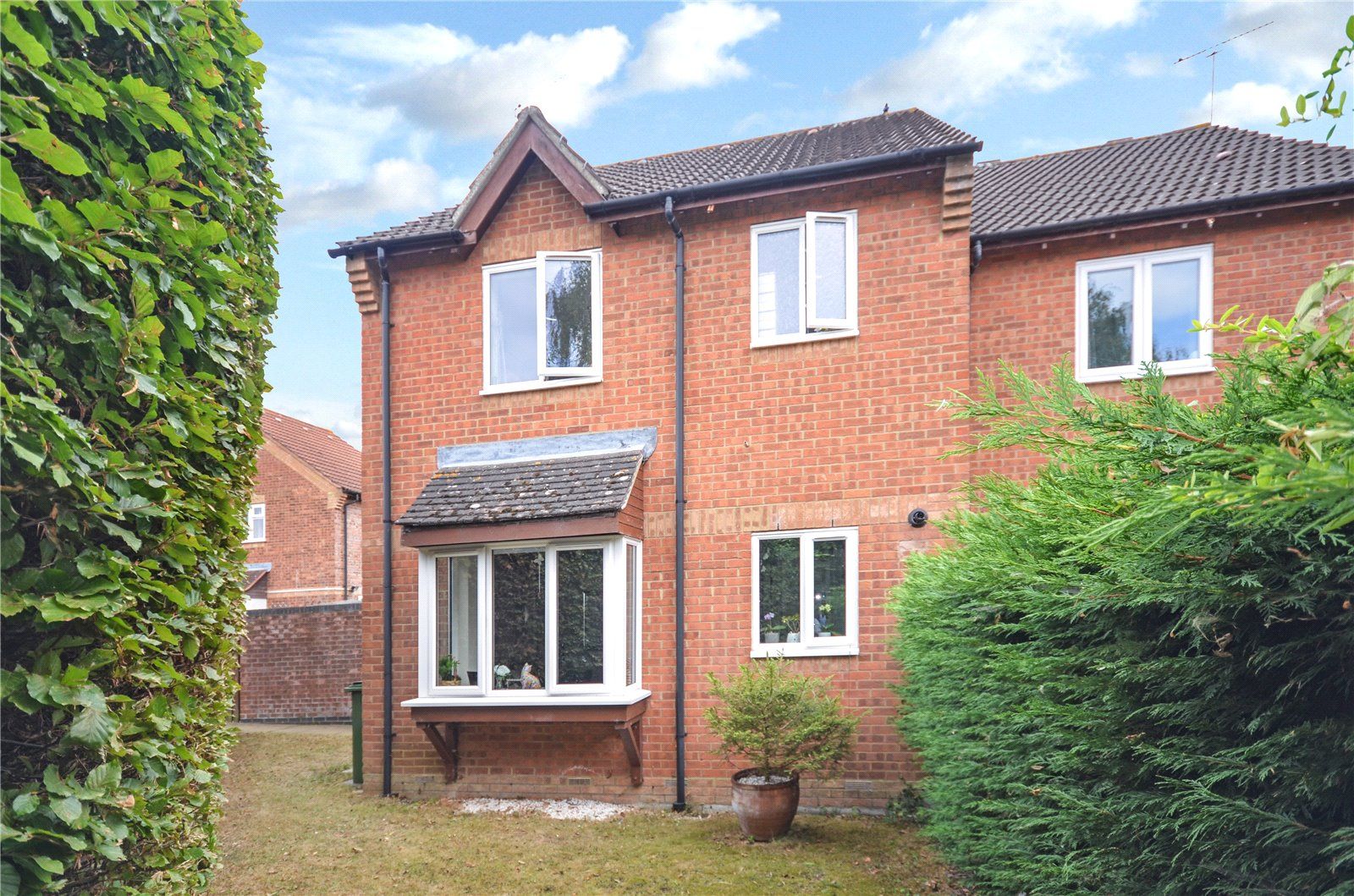 1 bed detached house for sale in Anton Way, Aylesbury HP21 Zoopla