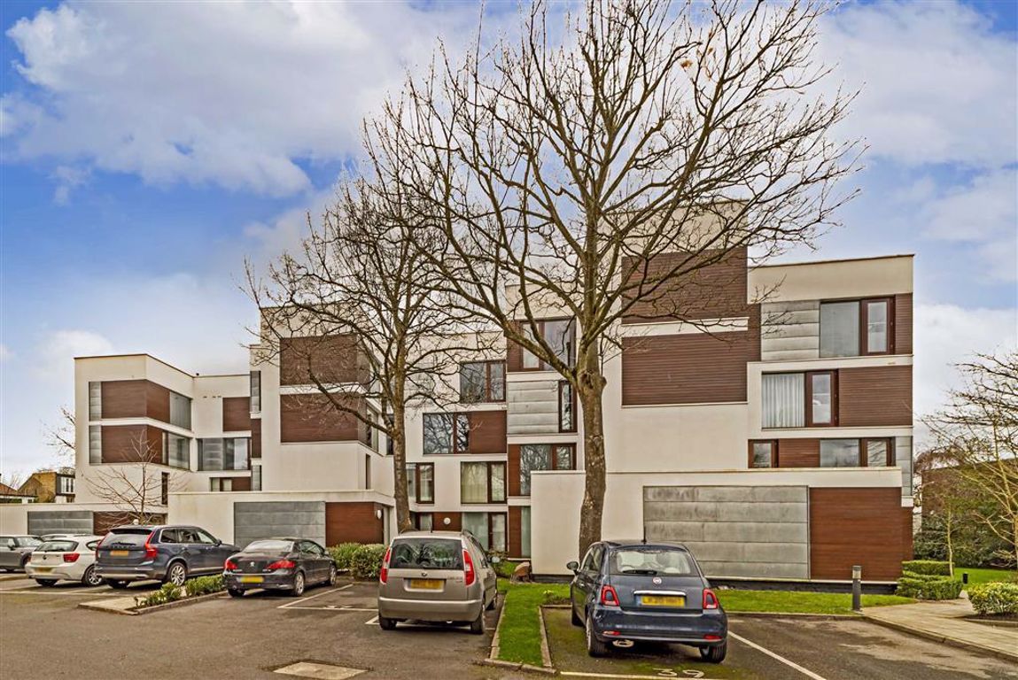 3 bed flat for sale in Rivermead Close, Teddington TW11 Zoopla