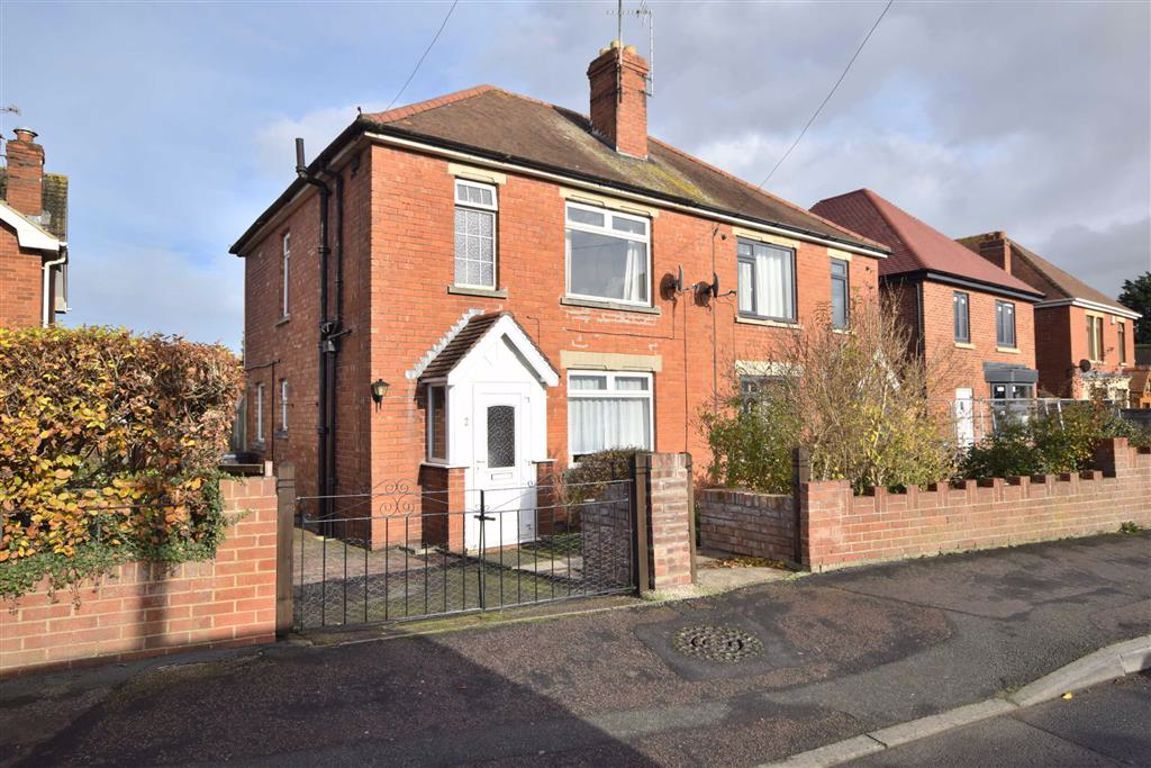 Old Painswick Road, Saintbridge, Gloucester GL4  