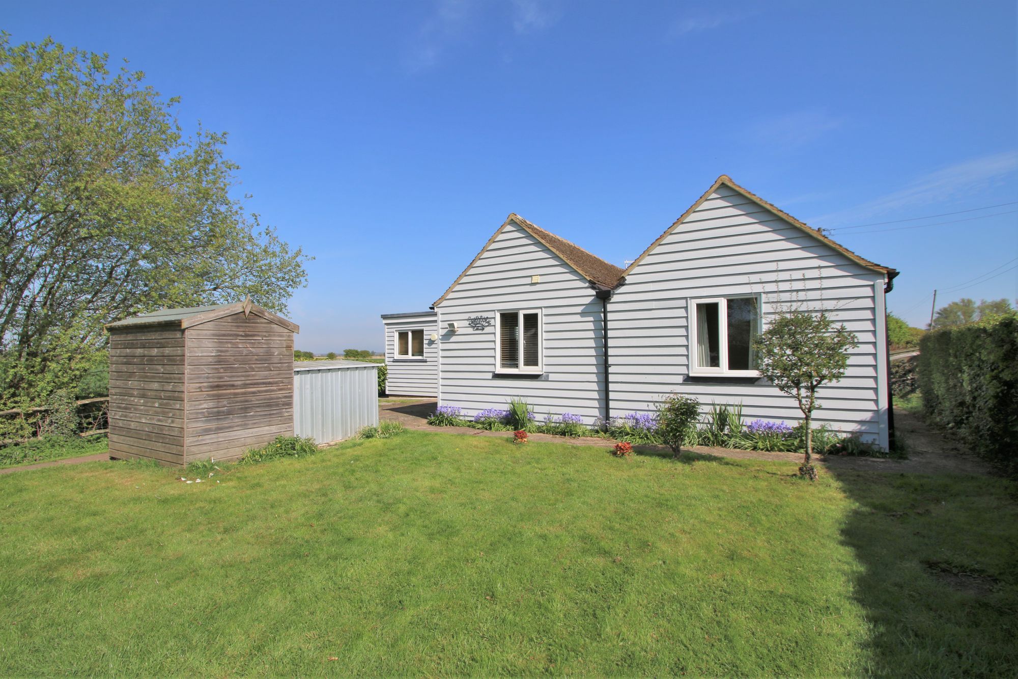 2 bed detached house for sale in Brenzett, Romney Marsh TN29 Zoopla