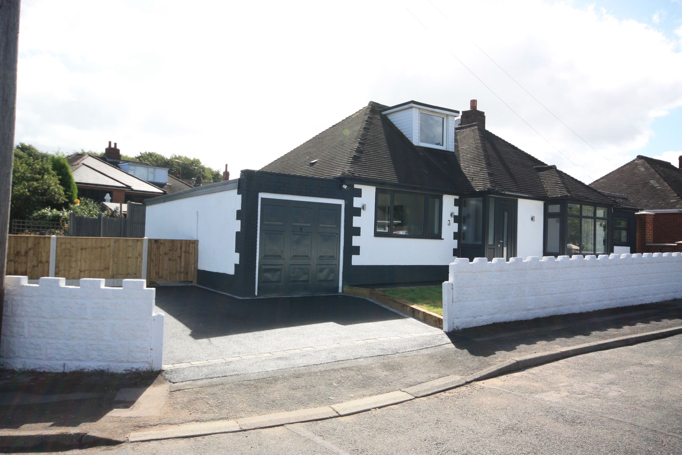3 bed detached bungalow for sale in Cumberland Close, Clough Hall