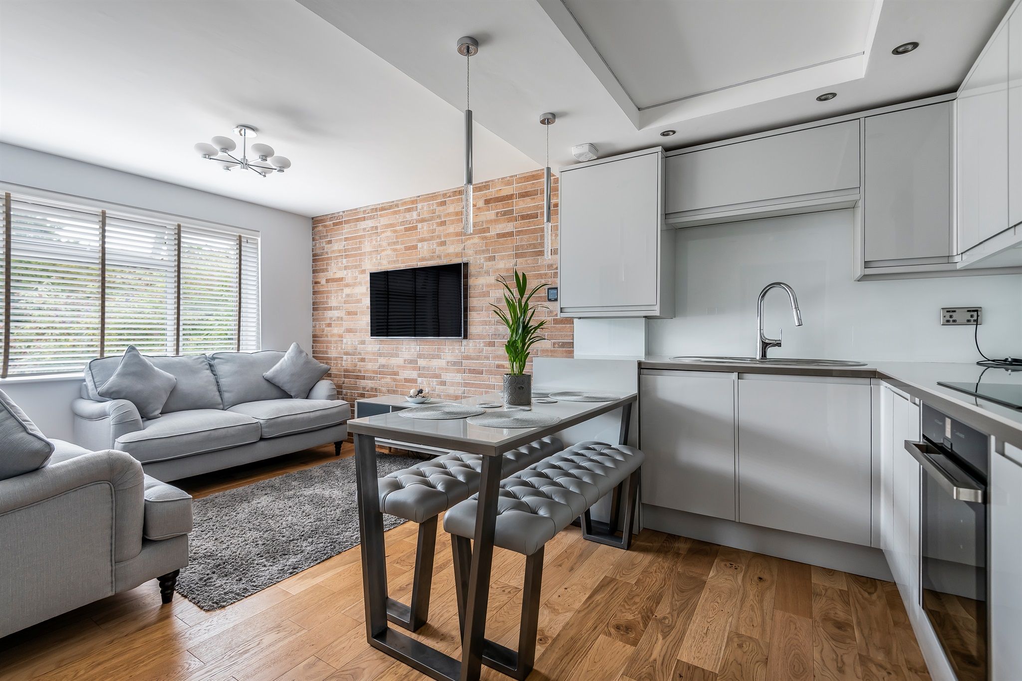 2 bed flat for sale in London Road, Enfield EN2 Zoopla