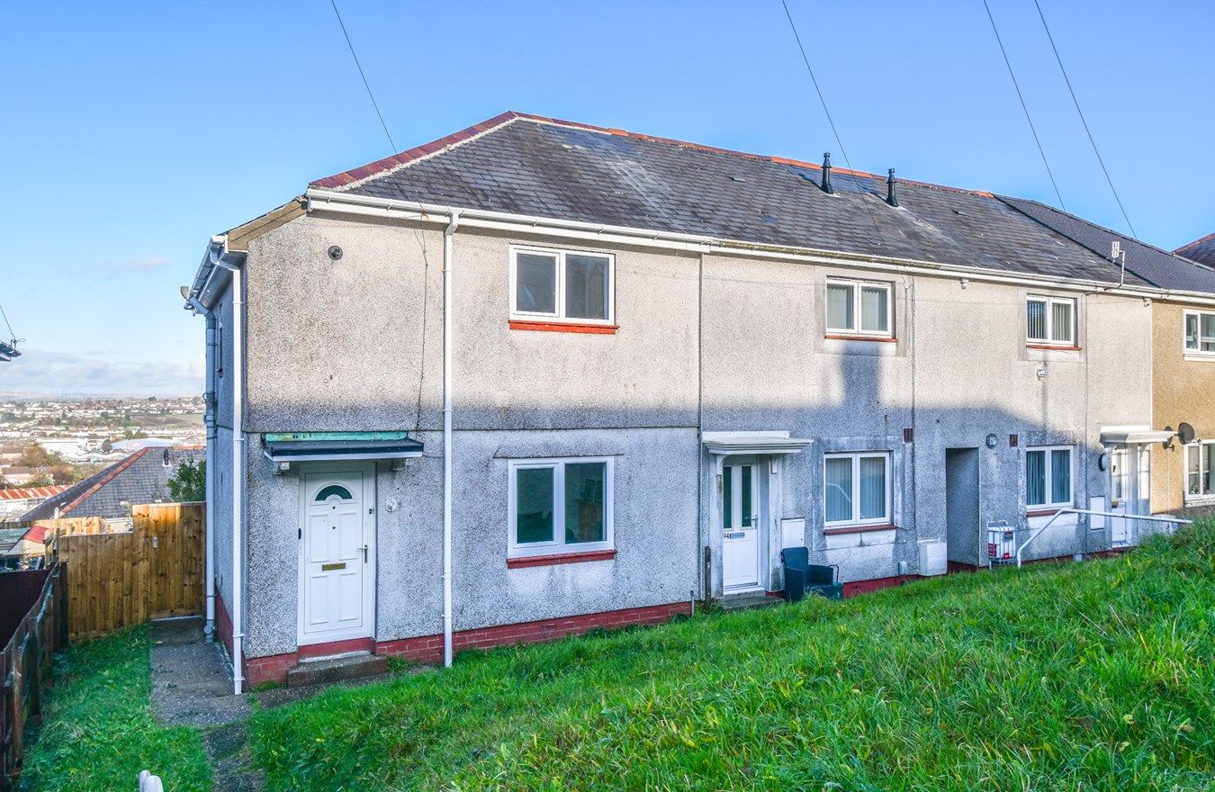 2 bed end terrace house for sale in Gwynedd Avenue, Townhill, Swansea