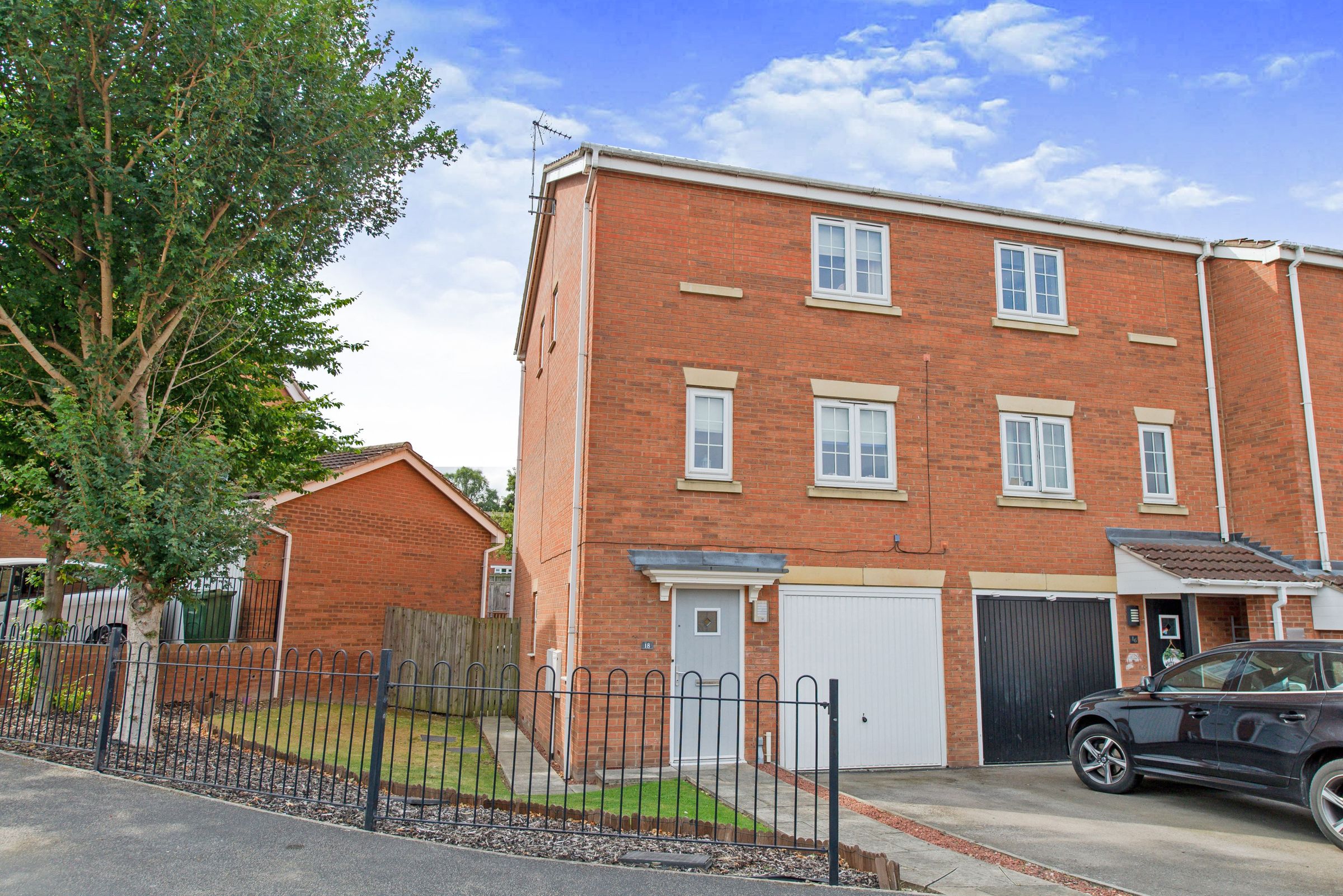 3 bed end terrace house for sale in The Wharf, Knottingley, West