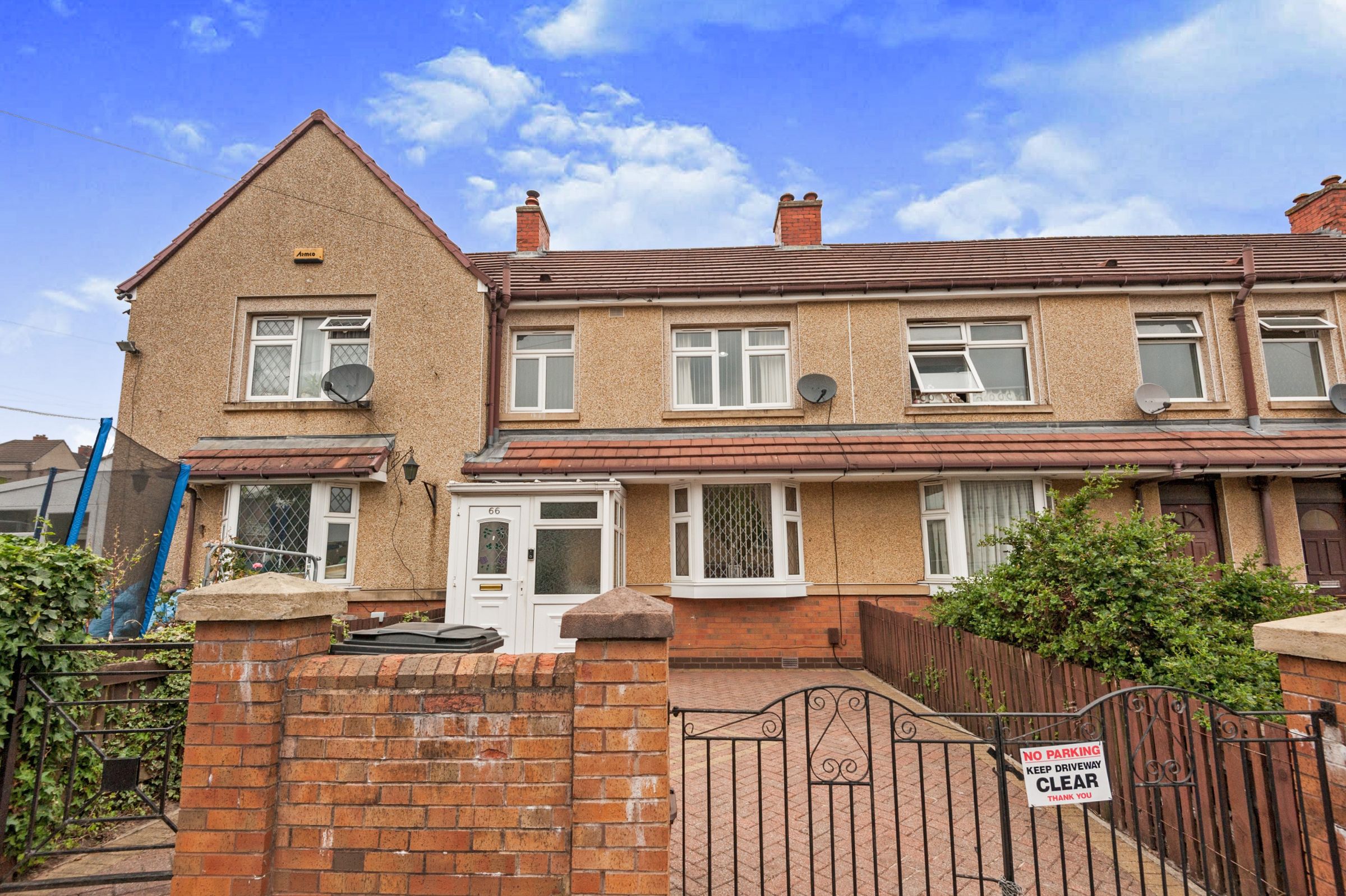 3 bed terraced house for sale in Grove Avenue, Halifax HX3 Zoopla