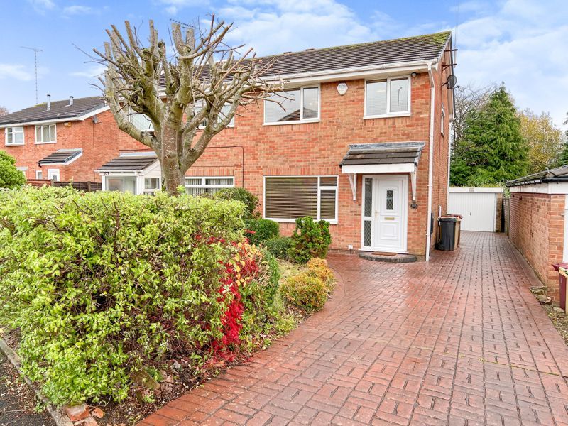 3 bed semidetached house for sale in Tetbury Drive, Bolton BL2 Zoopla