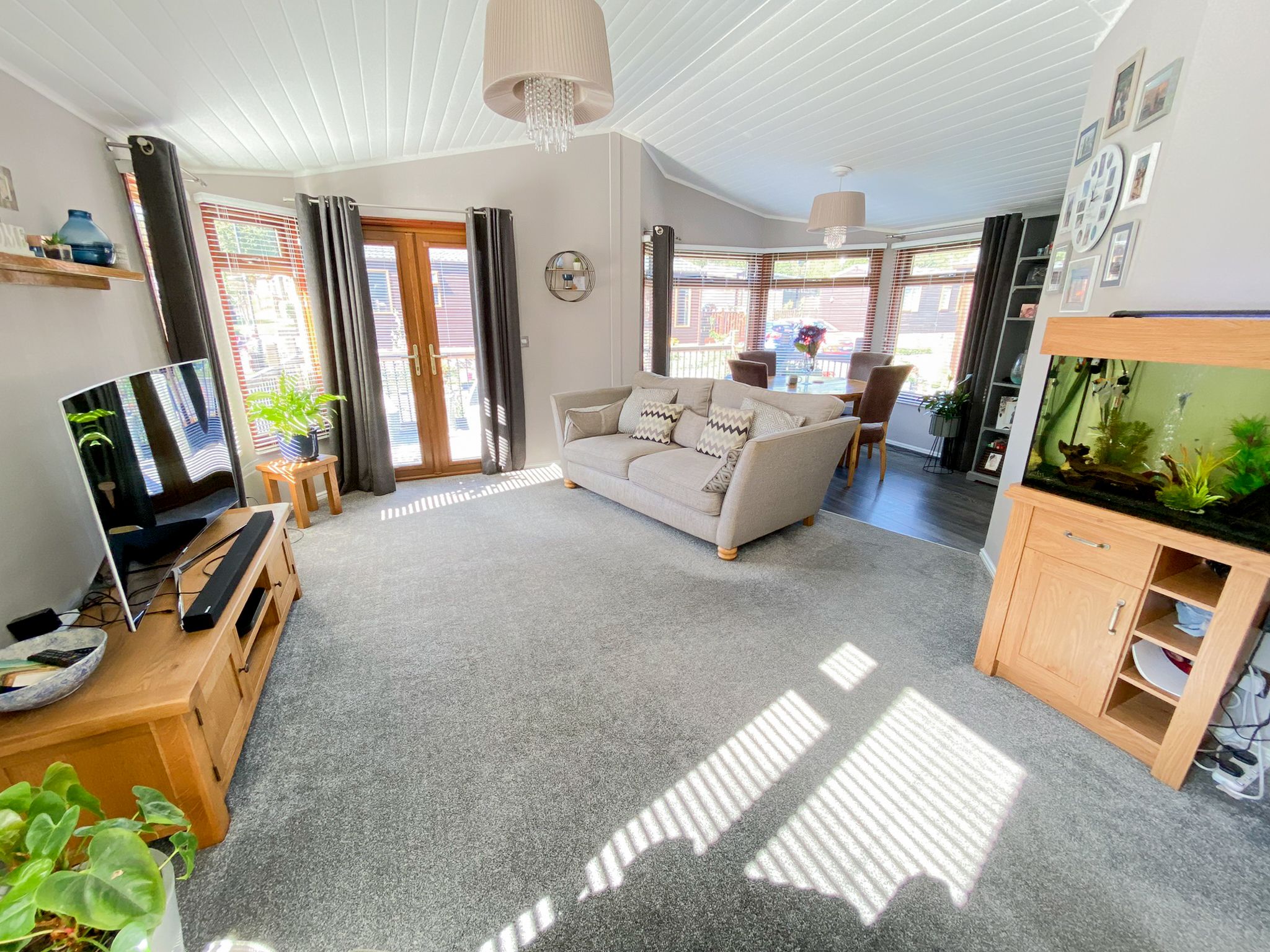 2 bed mobile/park home for sale in Lagoona Park, Moira Road, Overseal