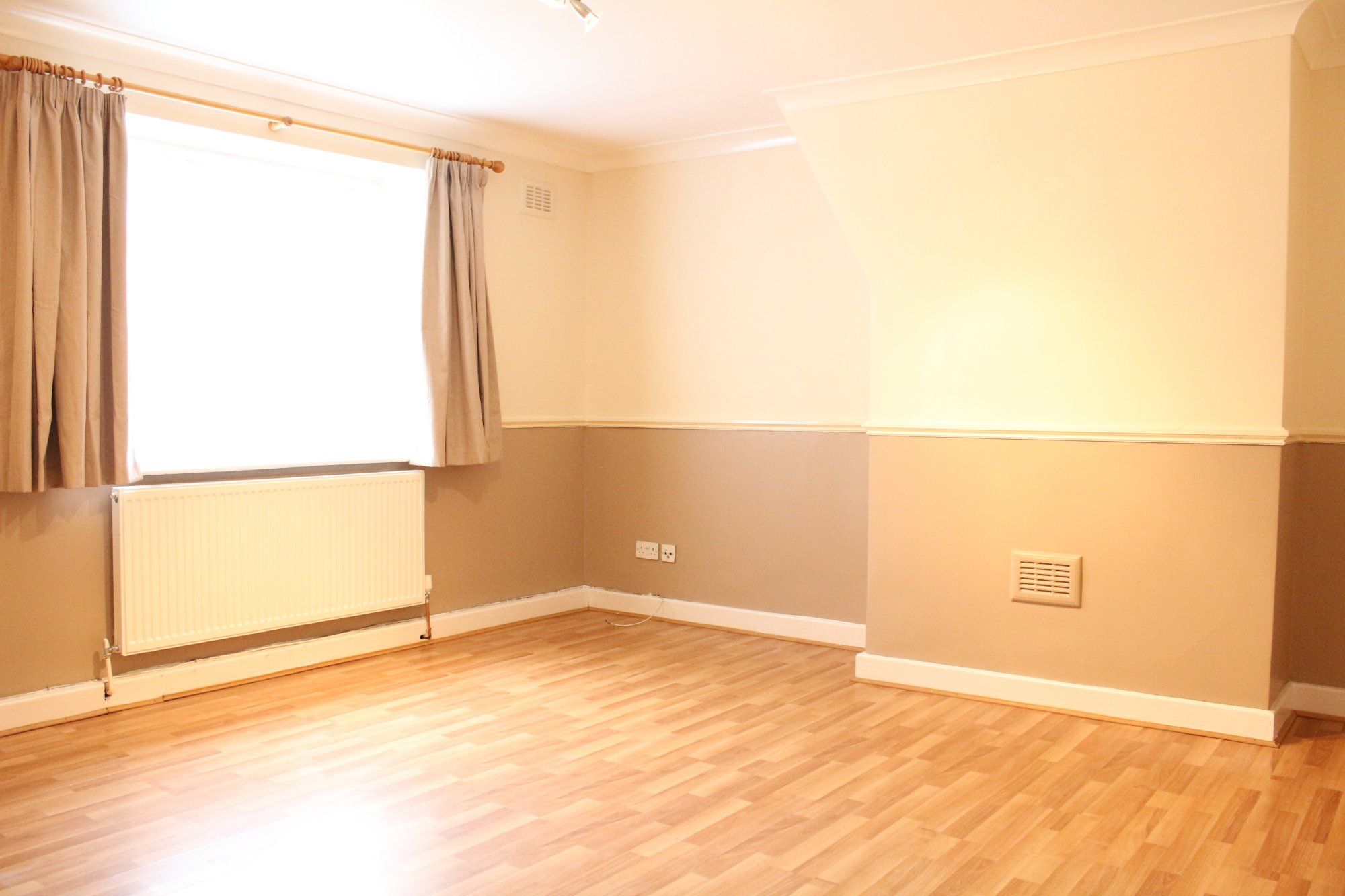 2 bed flat to rent in Eccles New Road, Salford M5 Zoopla