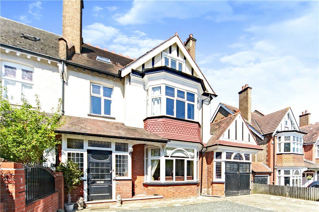 6 bed semidetached house for sale in Beechwood Road, Sanderstead CR2