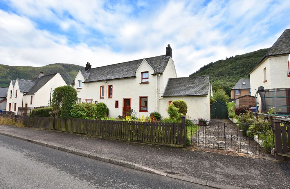3 bed semidetached house for sale in Claggan, Fort William PH33 Zoopla