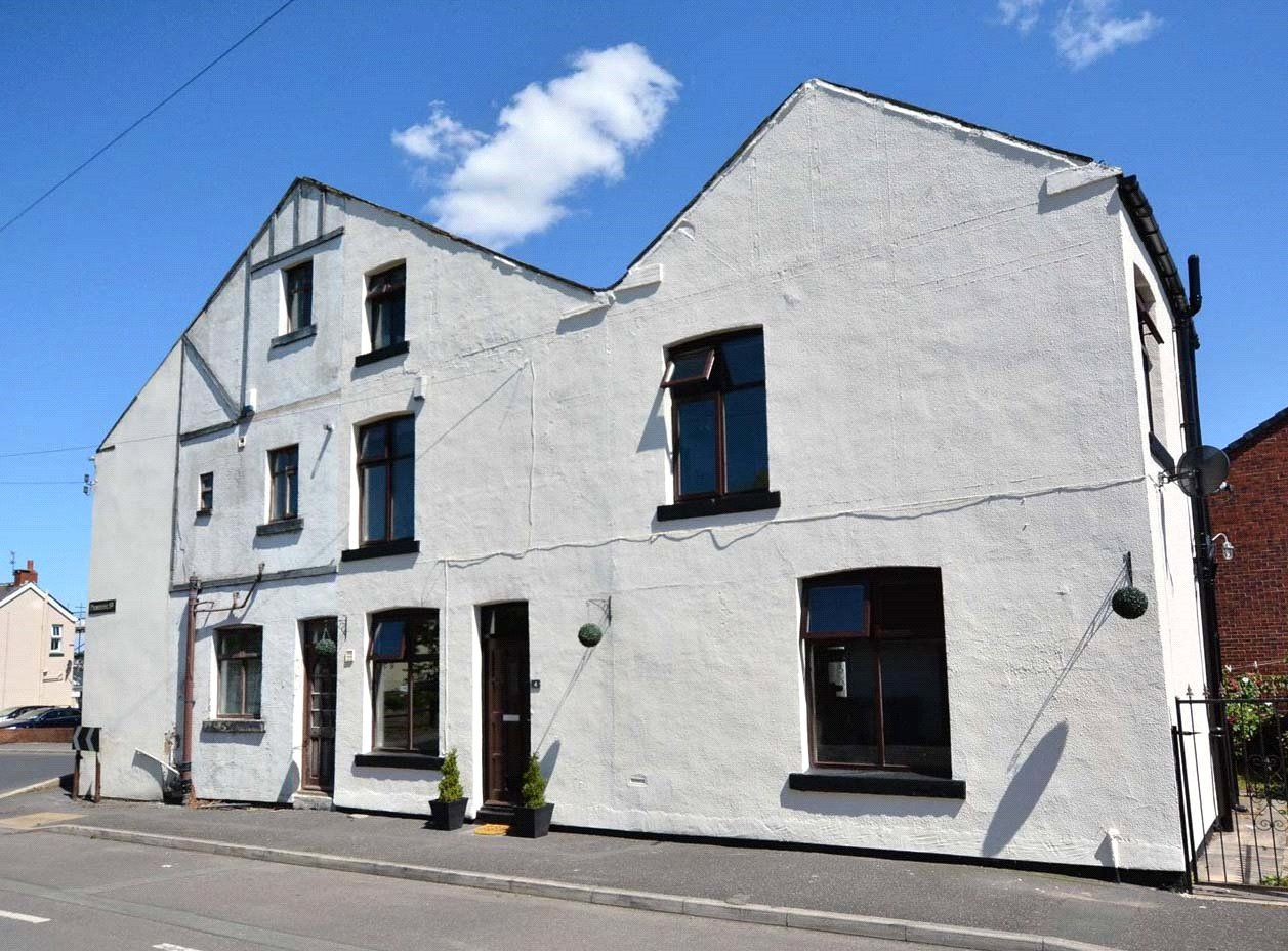 3 bed terraced house for sale in Primitive Street, Carlton, Wakefield