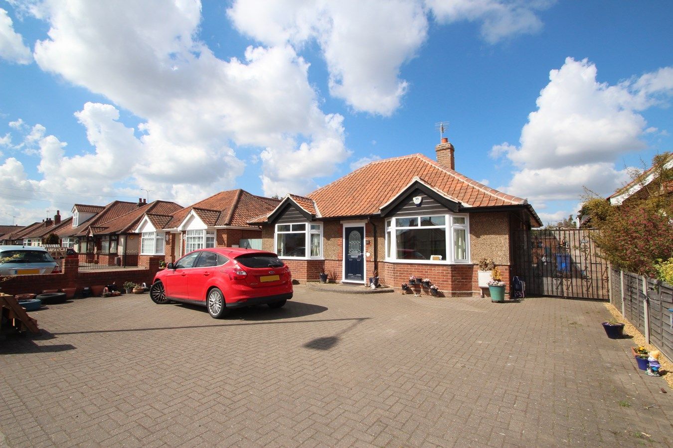 4 bed detached bungalow for sale in Bixley Road, Ipswich IP3 Zoopla