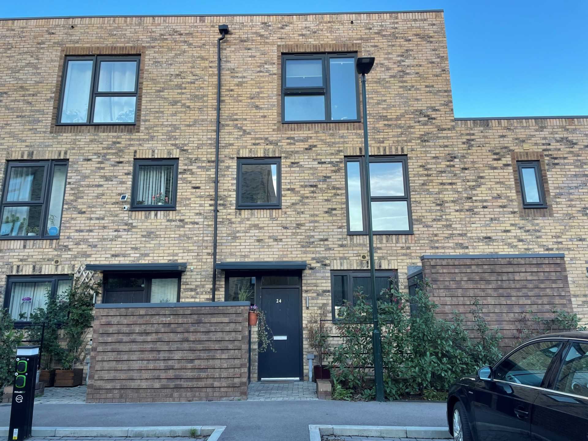 3 bed property for sale in Adit Road, Erith DA8 Zoopla