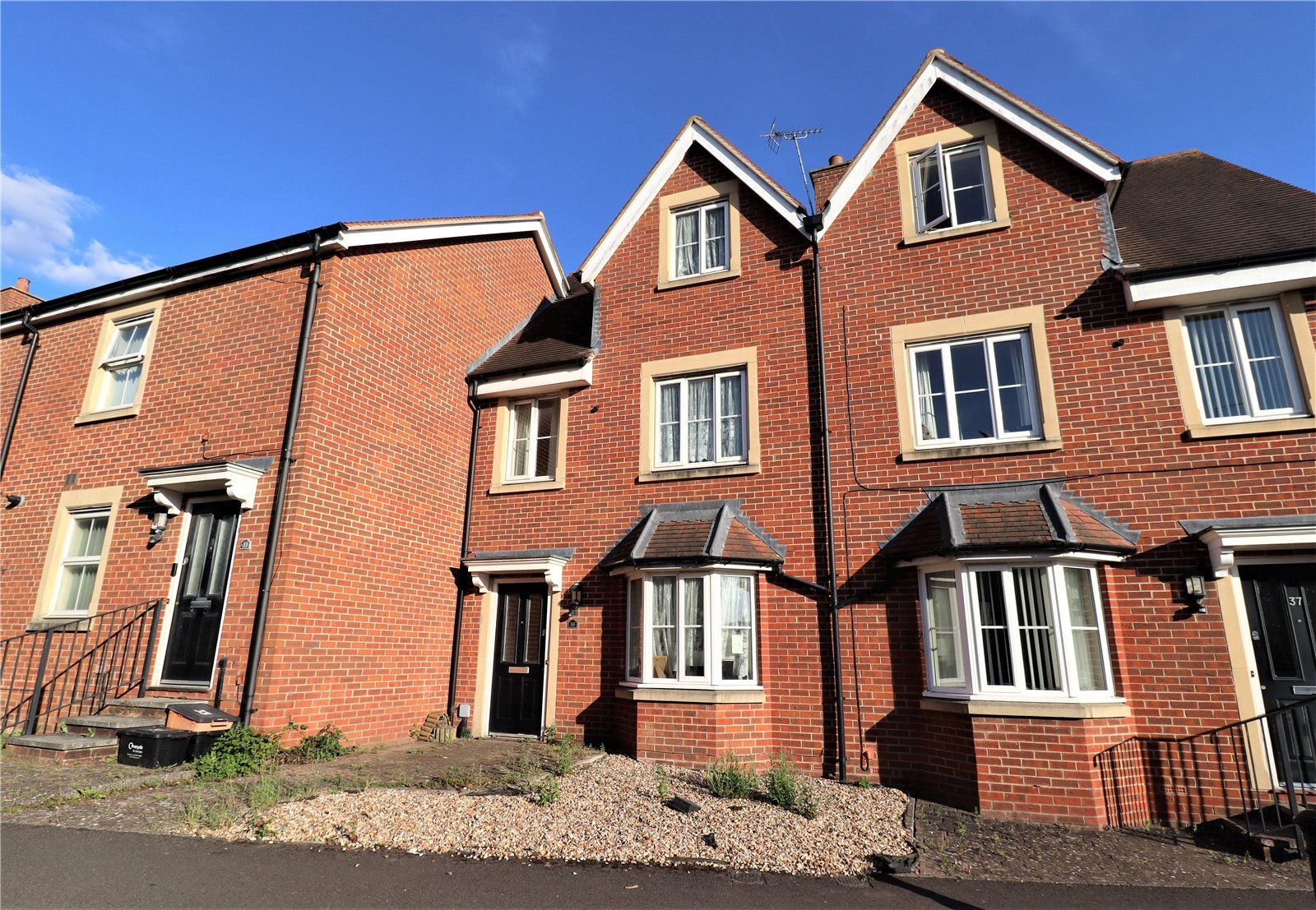 3 bed terraced house for sale in Millgrove Street, Redhouse, Swindon