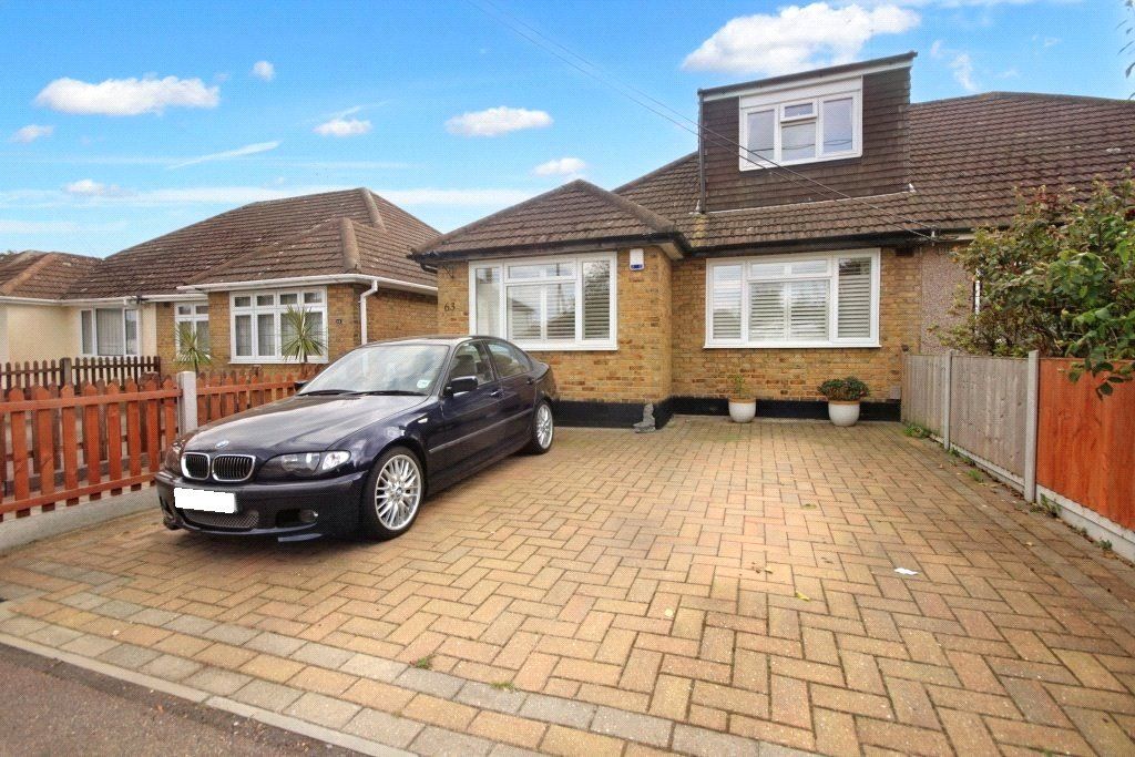 4 bed bungalow for sale in Bruce Grove, Wickford, Essex SS11 Zoopla
