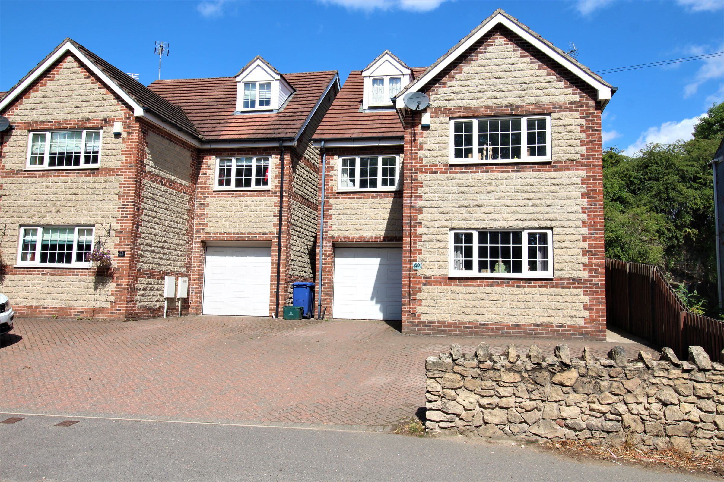 4 bed detached house for sale in Sheffield Road, Conisbrough, Doncaster