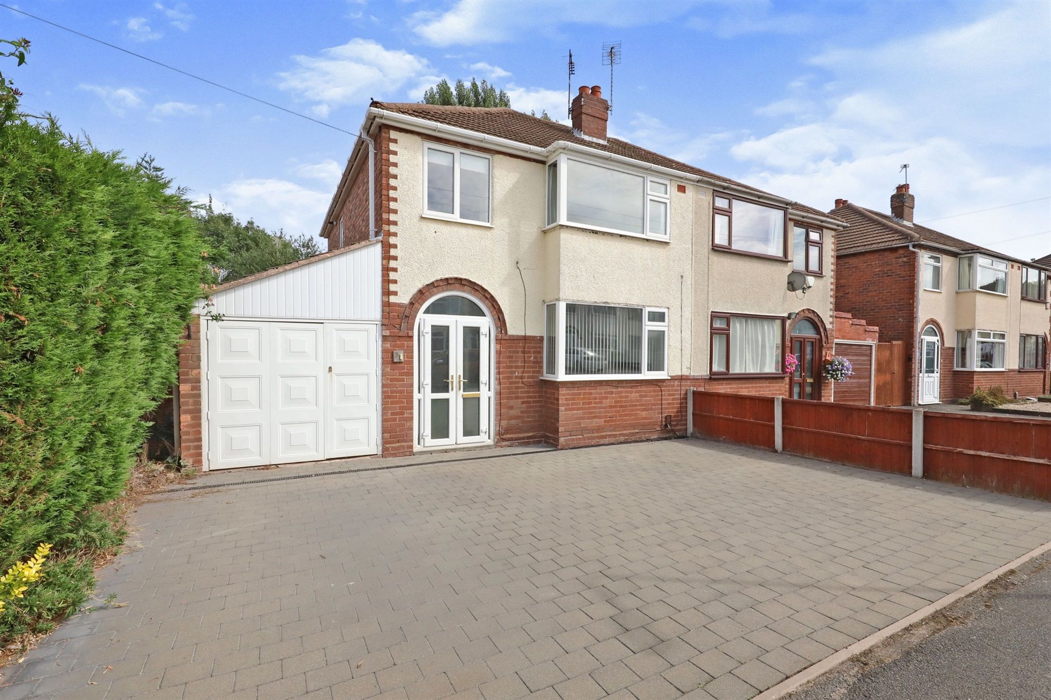 3 bed semidetached house for sale in Fairview Crescent, Wednesfield