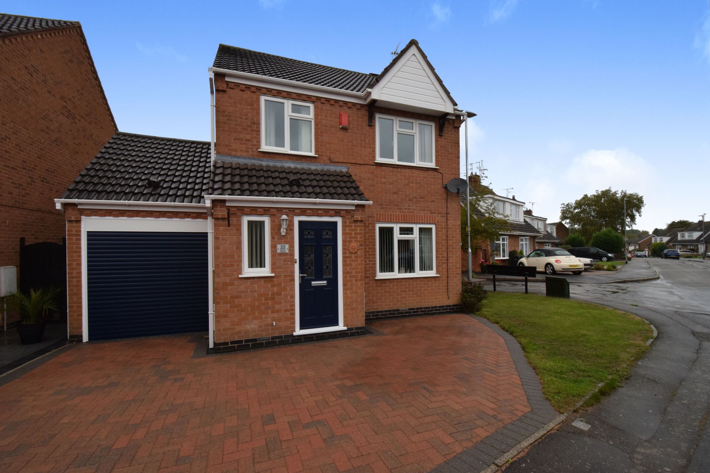 3 bed detached house for sale in Clipstone Gardens, Wigston LE18 Zoopla
