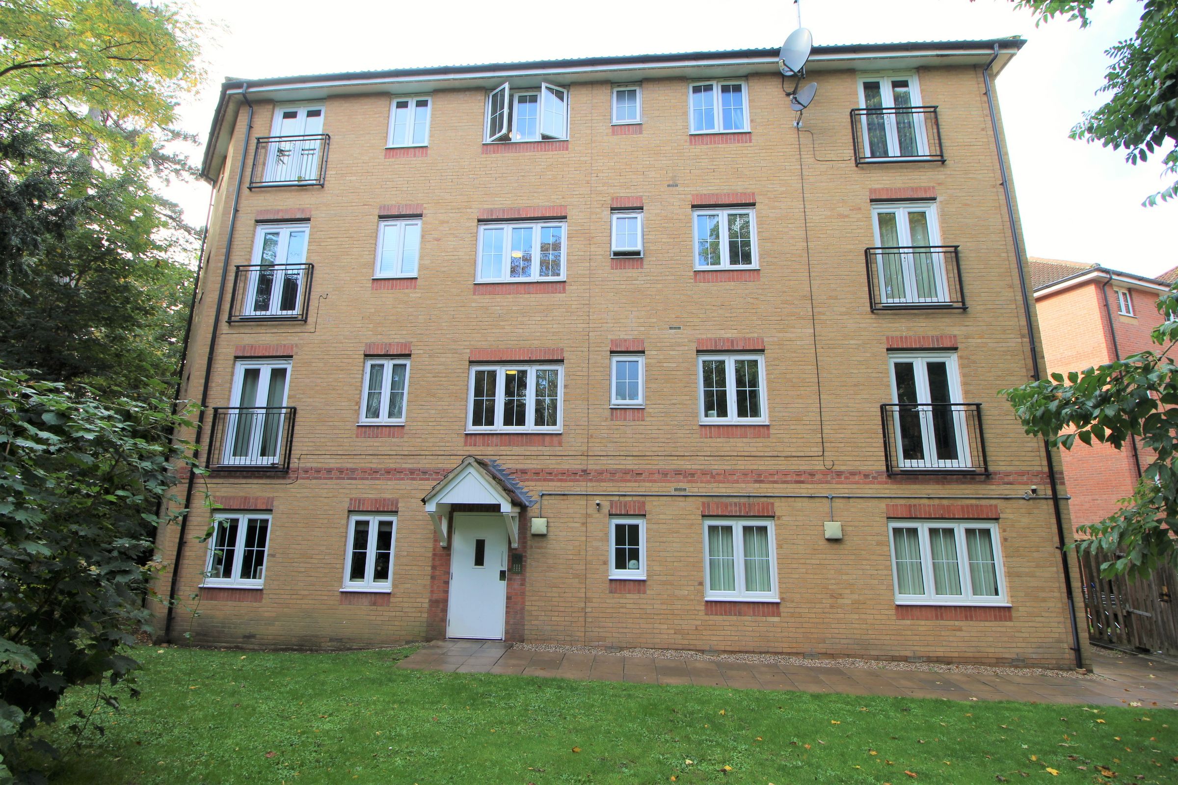 1 bed flat to rent in Bromley Close, Harlow CM20 Zoopla